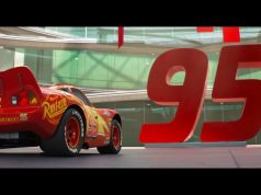 Autot 3 sai uuden trailerinsa – Salama McQueen iskee kuin salama!