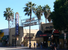 Netflix laajentaa liikentoimintaansa ostamalla elokuvateatterin Hollywoodin ytimestä?