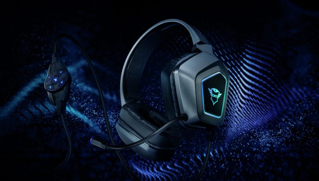 Kuulokkeiden mainoskuva.