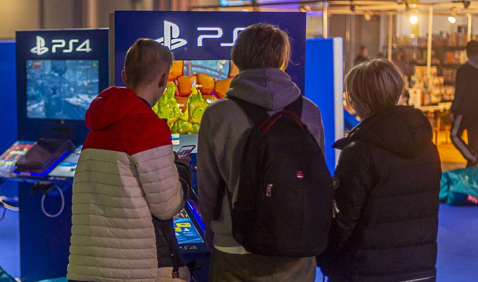 Pojat pelaavat DigiXpossa Pleikkaria