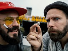 Paluun tekevä Madventures tutustuu uudella kaudella mm. omavaraiseen perheeseen, jonka jäsenet eivät tarvitse vessapaperia