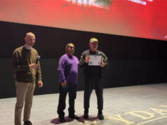 Arnold Schwarzenegger kärräsi pari bussilastillista veteraaneja katsomaan uutta The Running Man -leffaa